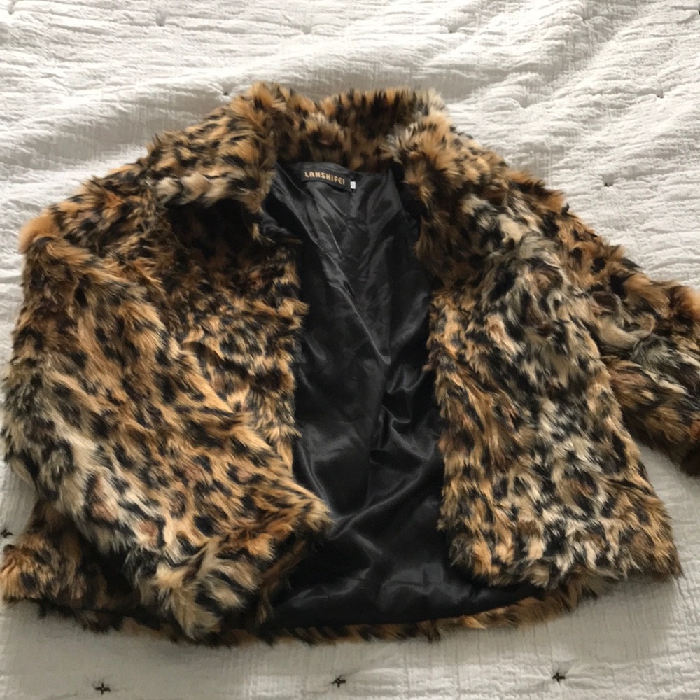 Fuzzy leopard jacket